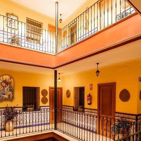 Pension Macarena Sevilla Eksteriør bilde